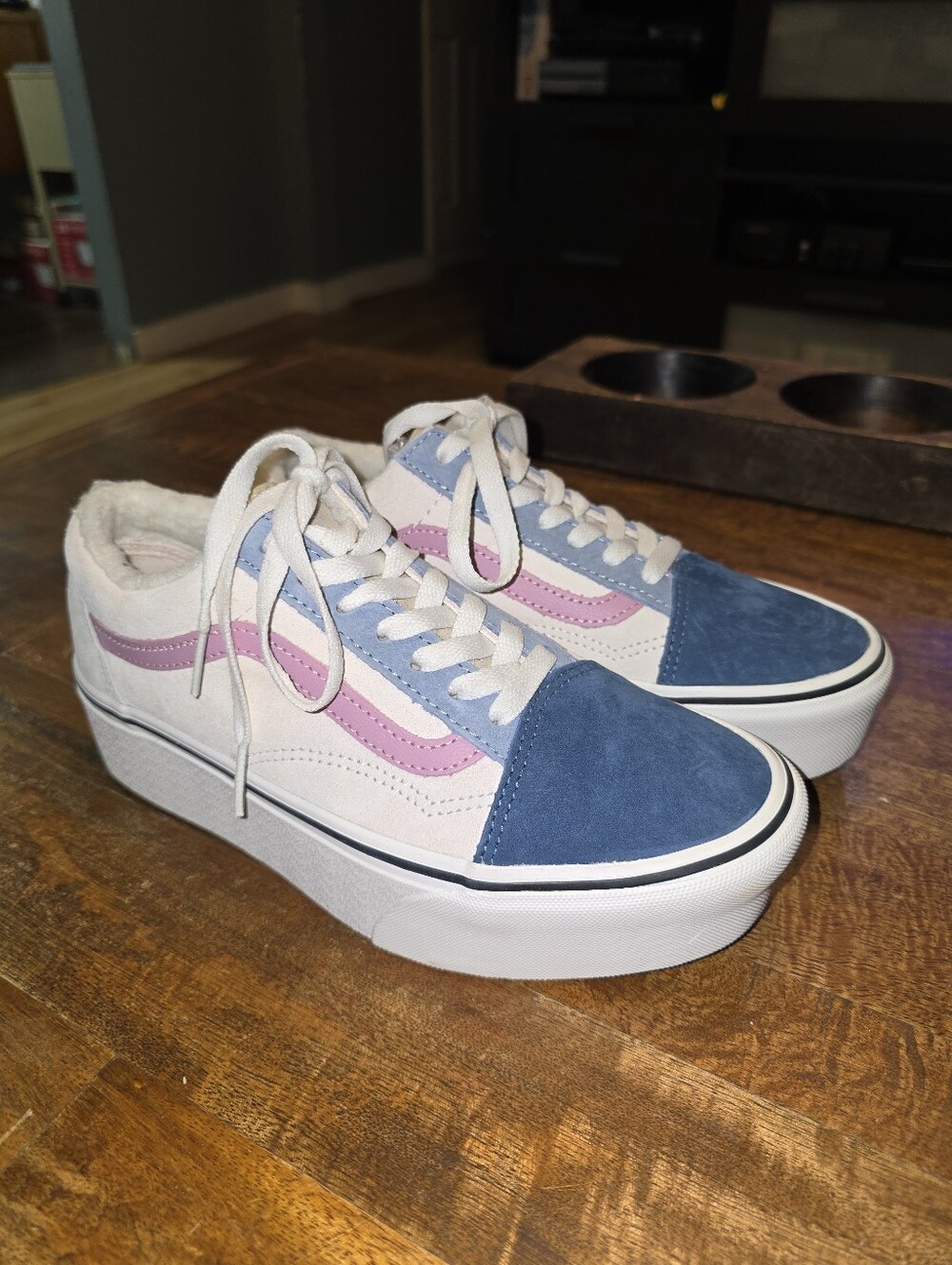 NWOB Vans Women Old Skool Stackform Suede Sherpa Shoe Sz 7.5